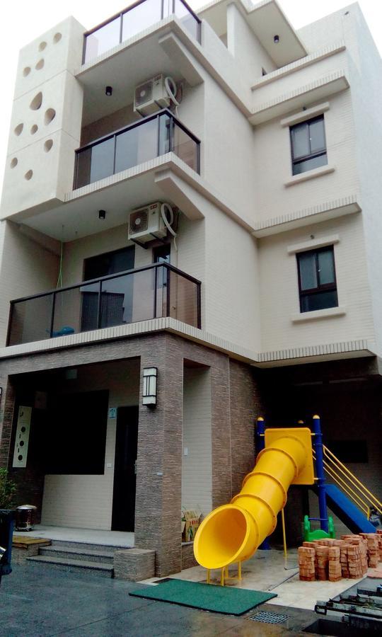 充電樁 羅東木村電梯民宿luodong Tree Bnb 雲朵朵二館 近週三清溝 免費洗衣機 烘衣機 星巴克咖啡豆 國旅卡特約店 Экстерьер фото